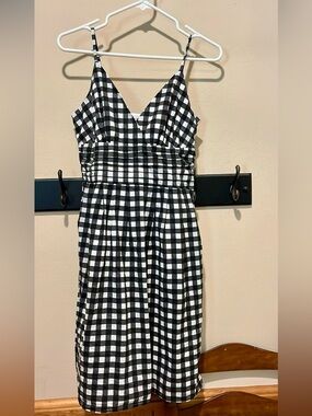 Banana Republic Black and White Checked Summer Dress size 6 Small